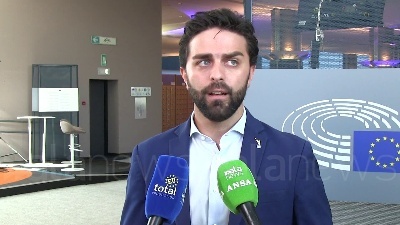 Scene from Russia, Zanni: "Sanzioni giusto approccio, ma dovere politico tamponare i danni"