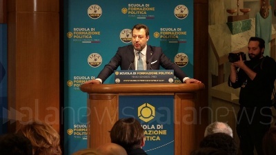 Scene from Open Arms, Salvini: "Ne è valsa la pena"