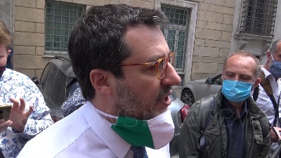 Scene from Open Arms, Salvini: "Giustizia è fatta, Renzi? Non l'ho sentito"