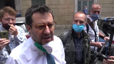 Scene from Open Arms, Salvini: "Giustizia è fatta, Renzi? Non l'ho sentito"