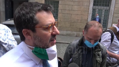 Scene from Open Arms, Salvini: "Giustizia è fatta, Renzi? Non l'ho sentito"