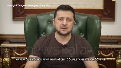 Scene from Ucraina, Zelensky accusa Mosca: "Attaccato un corridoio umanitario"