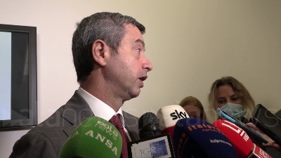 Scene from Orlando a Grillo: "No a tamponi gratuiti per lavoratori"