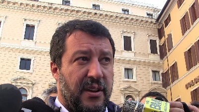 Scene from Salvini: "Da domani quartiere per quartiere per chiedere dimissioni Raggi"