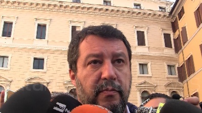 Scene from Salvini: "Da domani quartiere per quartiere per chiedere dimissioni Raggi"