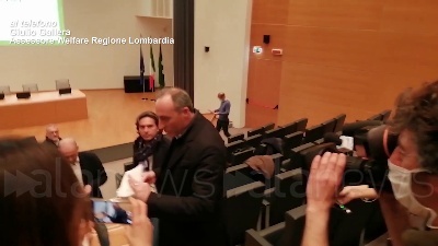 Scene from Coronavirus, Gallera: "Che rabbia nel vedere quelle mascherine inutili"