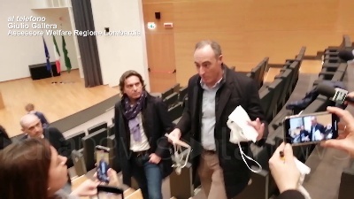 Scene from Coronavirus, Gallera: "Che rabbia nel vedere quelle mascherine inutili"