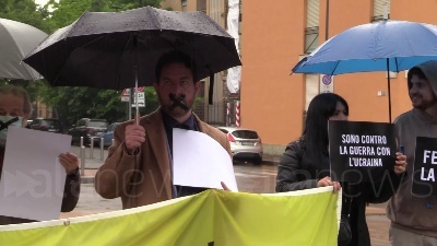 Scene from Milano, Amnesty International manifesta contro la repressione del dissenso in Russia