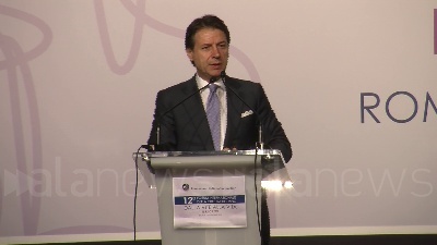 Scene from Conte: "Presto nuova organizzazione sistema export"