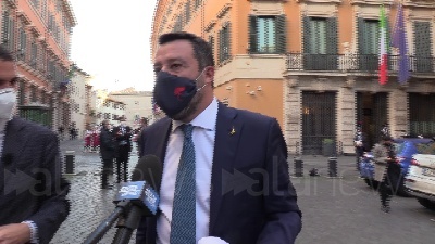 Scene from Informativa Conte, Salvini: "Lontano dalla realtà"