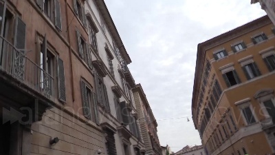 Scene from Governo, il presidente della Camera Fontana entra negli uffici di San Luigi