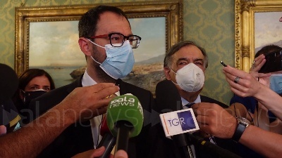 Scene from Patuanelli: "Incendi, occorrono ristori per dare ossigeno"