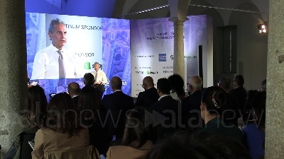 Scene from Retail, i nativi digitali vanno ancora nei negozi