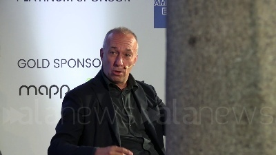 Scene from Retail, i nativi digitali vanno ancora nei negozi