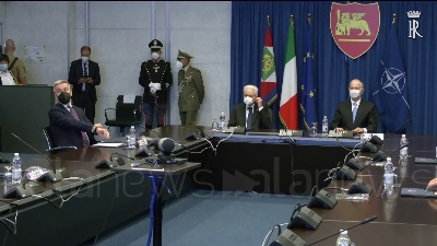Scene from 70 anni di Nato in Italia, Mattarella visita il Comando Jfc di Napoli