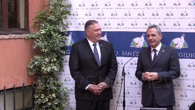 Scene from Pompeo visita la Comunità di Sant'Egidio a Roma: "Fate lavoro notevole"