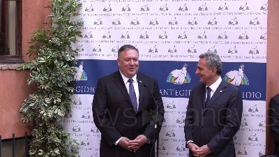 Scene from Pompeo visita la Comunità di Sant'Egidio a Roma: "Fate lavoro notevole"