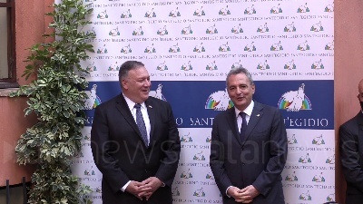 Scene from Pompeo visita la Comunità di Sant'Egidio a Roma: "Fate lavoro notevole"