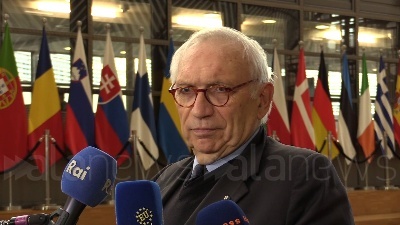 Scene from Scuola, Bianchi: "Aumento capacità digitale anche su tradizione umanistica"