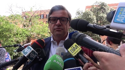 Scene from Governo, Calenda: "Triangolo Conte Draghi Grillo? Che meraviglia"
