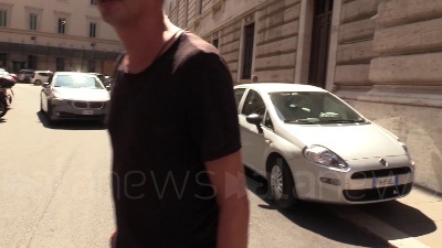 Scene from Boccia: "Nominato Gentiloni all'unanimità e con il sorriso di tutti"