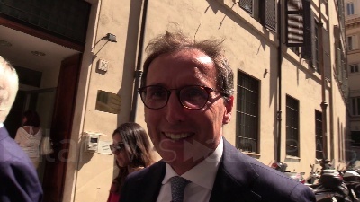 Scene from Boccia: "Nominato Gentiloni all'unanimità e con il sorriso di tutti"