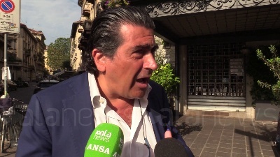 Scene from Milano, Veronesi su Bernardo: "Inaccettabile non riuscire a definirsi antifascista"