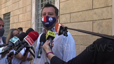 Scene from Covid, Salvini: "Al lavoro per togliere le mascherine"