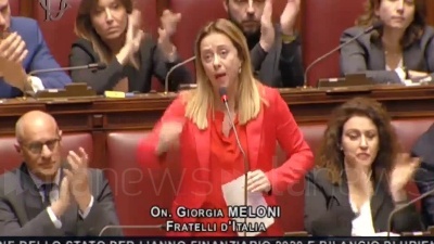 Scene from Manovra Meloni Questione di fiducia Una vergogna