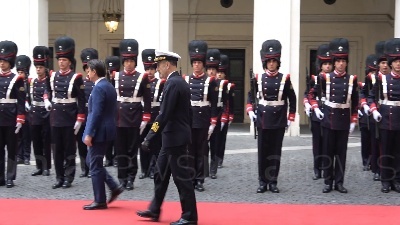 Scene from Ue, Juncker a Palazzo Chigi per il vertice con il premier Conte