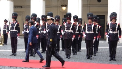 Scene from Ue, Juncker a Palazzo Chigi per il vertice con il premier Conte