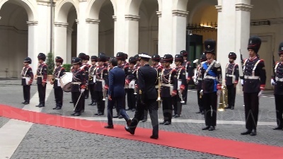 Scene from Ue, Juncker a Palazzo Chigi per il vertice con il premier Conte