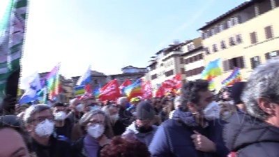 Scene from Ucraina, Zelensky alla manifestazione di Firenze: "Stare insieme all'Ue è importante per noi"