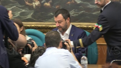 Scene from Salvini: "Mi piace governo che fa, non quello che litiga"