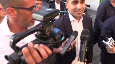 Scene from Governo, Di Maio: "Io tranquillo, pagato per lavorare per l'Italia"