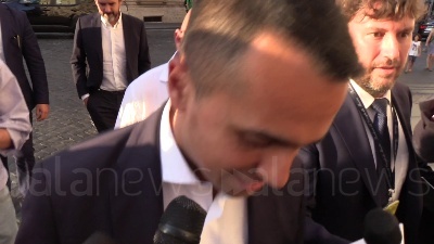 Scene from Governo, Di Maio: "Io tranquillo, pagato per lavorare per l'Italia"