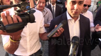 Scene from Governo, Di Maio: "Io tranquillo, pagato per lavorare per l'Italia"