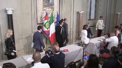 Scene from Fico al Colle per mezz'ora. Entra Autonomie: iniziano le consultazioni dei gruppi