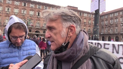 Scene from Green Pass, a Torino in centinaia protestano tra dipendenti comunali e Gtt