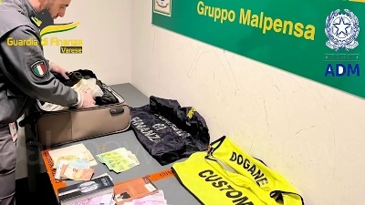 Scene from Malpensa, viaggiano con 430mila euro non dichiarati: sanzionate tre passeggere