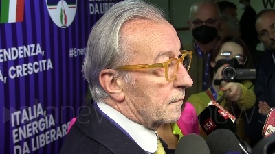 Scene from FdI, Feltri: "Prima vengono le elezioni, poi la leadership della coalizione"