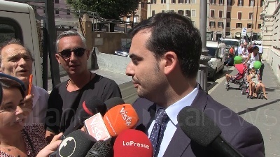 Scene from Governo, Sibilia: "No esecutivo Bibbiano ma Salvini babbione"