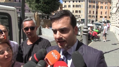Scene from Governo, Sibilia: "No esecutivo Bibbiano ma Salvini babbione"