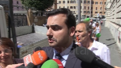 Scene from Governo, Sibilia: "No esecutivo Bibbiano ma Salvini babbione"