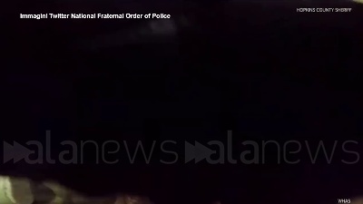 Scene from Tornado in Kentucky, il salvataggio di due bambini illesi dalle macerie della casa distrutta