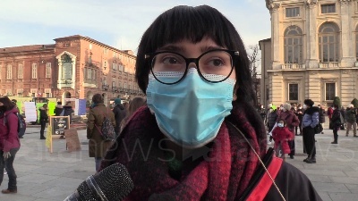 Scene from Scuola, popolo anti dad torna in piazza a Torino: "Governo fa solo false promesse"