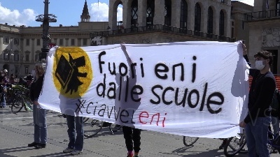 Scene from Milano, Bike Strike di Fridays for Future in Duomo: "Basta false promesse"