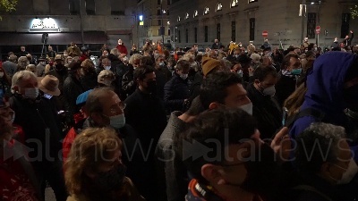 Scene from Green Pass, in centinaia al Memoriale della Shoah a Milano contro strumentalizzazione