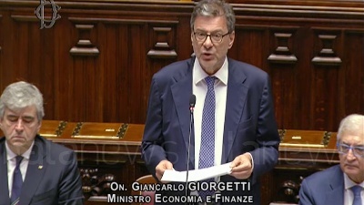 Scene from Giorgetti: "Ok dell'Ue alla clausola a ottobre, poi lo scostamento"