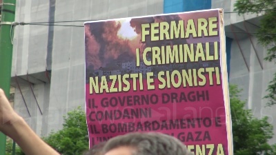 Scene from Milano, centinaia di palestinesi manifestano davanti al Castello